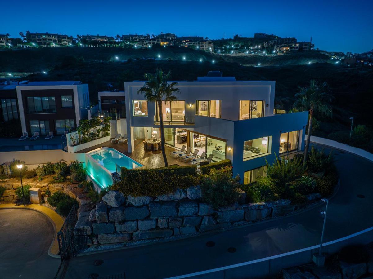 Vacation Marbella I Villa Paraiso The View, Infinity Heated Pool, Sea View, 24-7 Security, Golf Courses Estepona Buitenkant foto